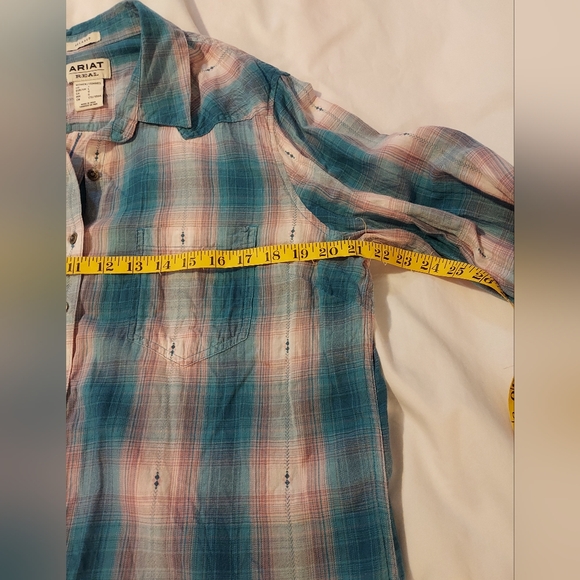 Ariat Women's Real Billie Jean Teal and Pink Plaid Button Down Shirt - Picture 6 of 8